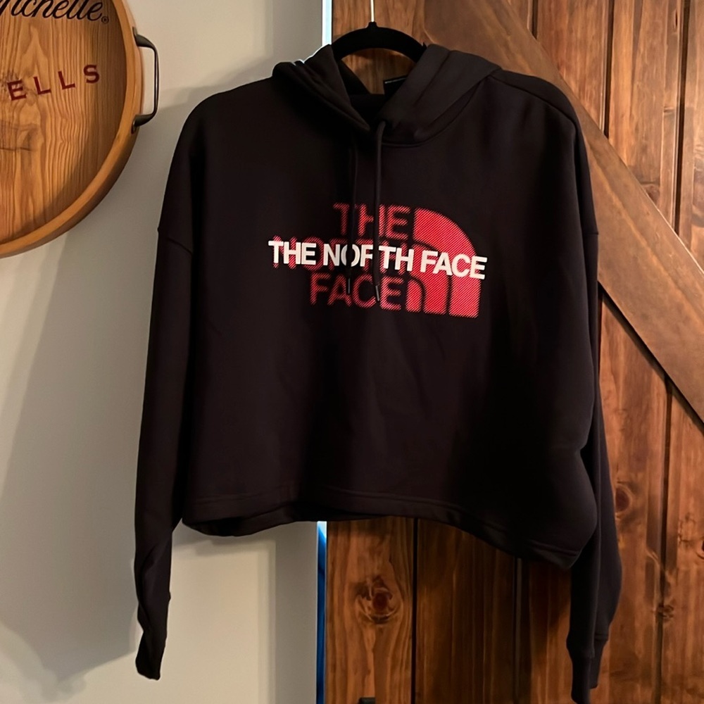 North face cropped hoodie black and red